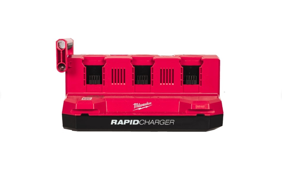 Milwaukee M18™ PACKOUT™ 6-fach Schnellladegerät M18MPC6 (Art.4932498551)